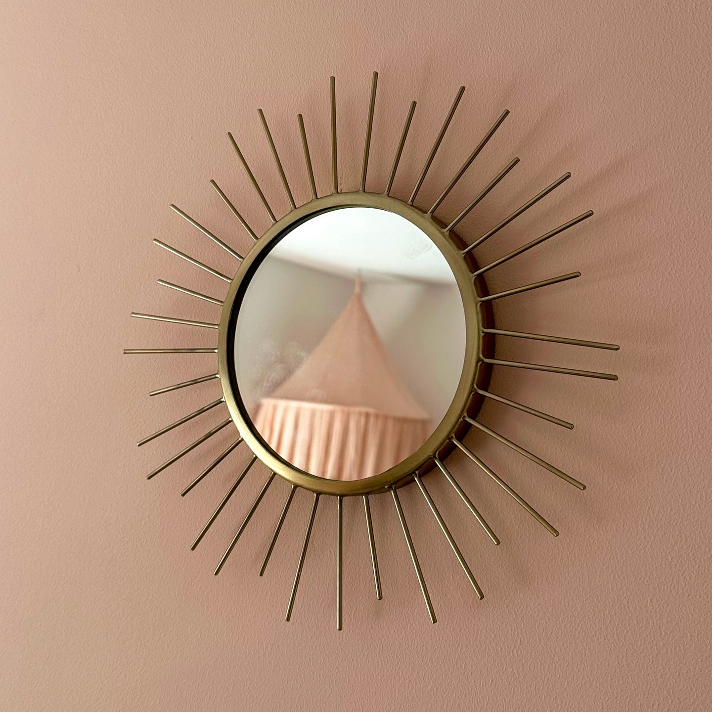 babykamer decoratie | spiegel zon
